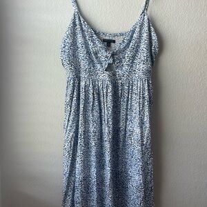 *Banana Republic Blue and White Tie Front Dress Size: XL
